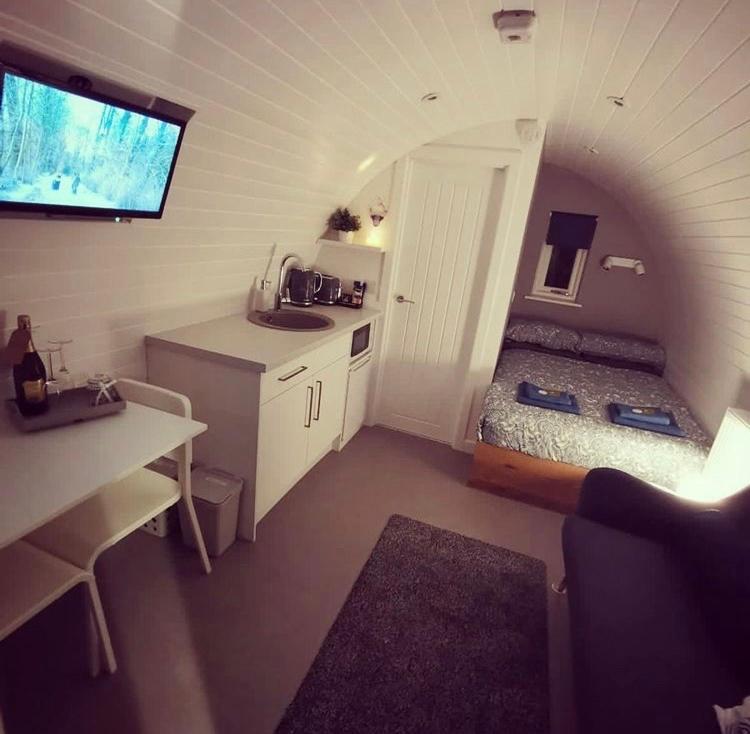 Appartement Loch Ness Pods à Fort Augustus Extérieur photo