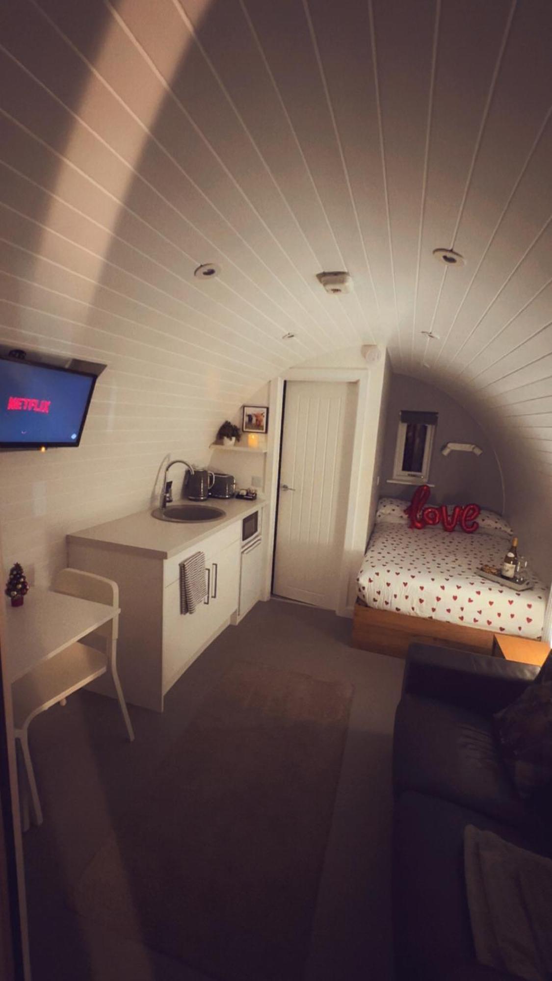 Appartement Loch Ness Pods à Fort Augustus Extérieur photo